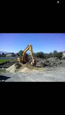 Trackhoe