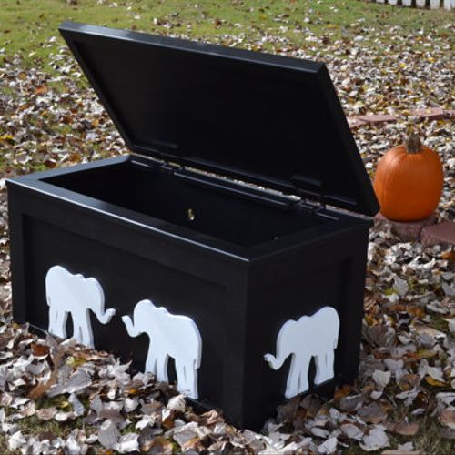 Black with White Elephants chest.