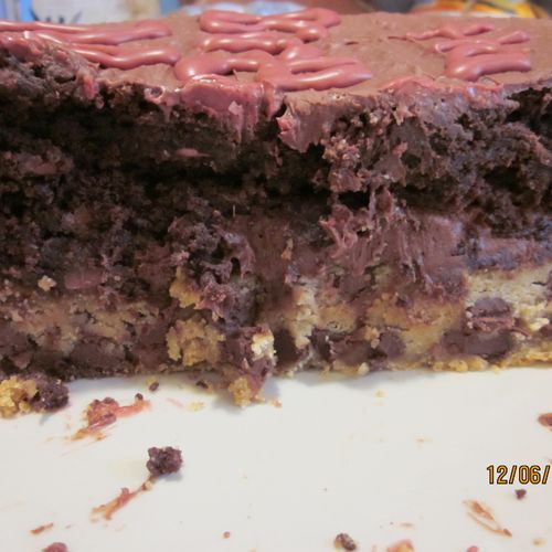 Chocolate Chip Cookie "cake" layer, Chocolate Stra