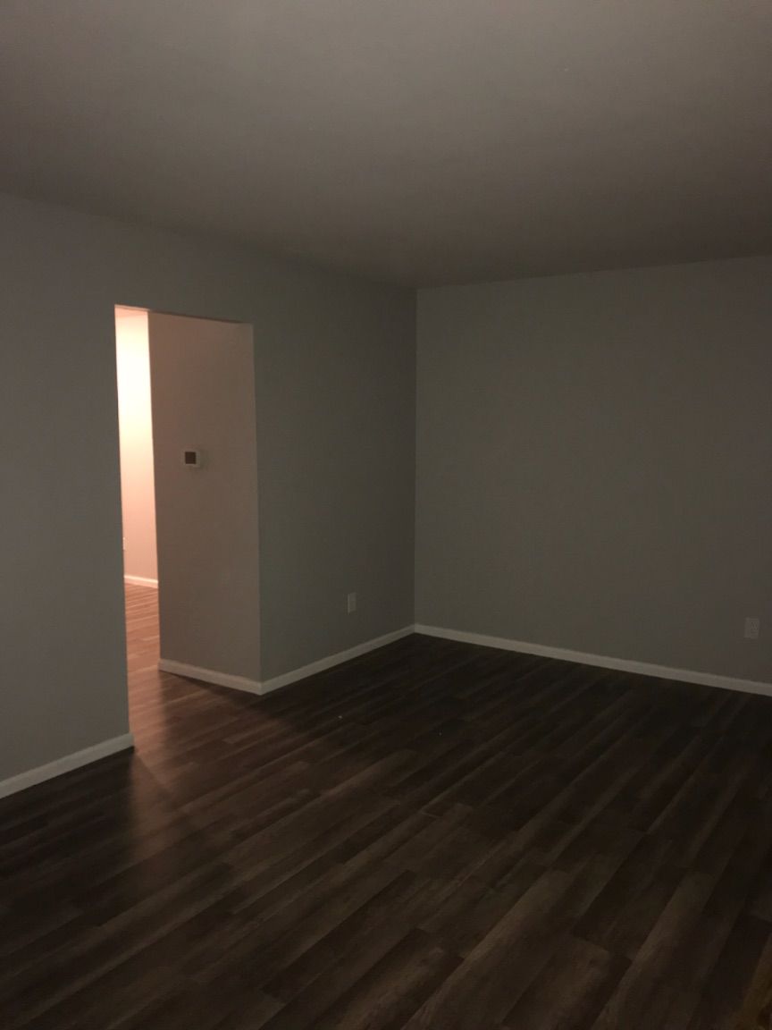 New wood laminate flooring 