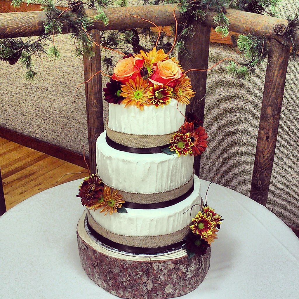Rustic Buttercream wedding cake