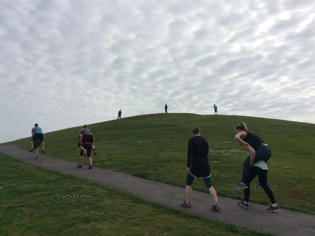 Partner hill runs at Gasworks Park in Seattle!