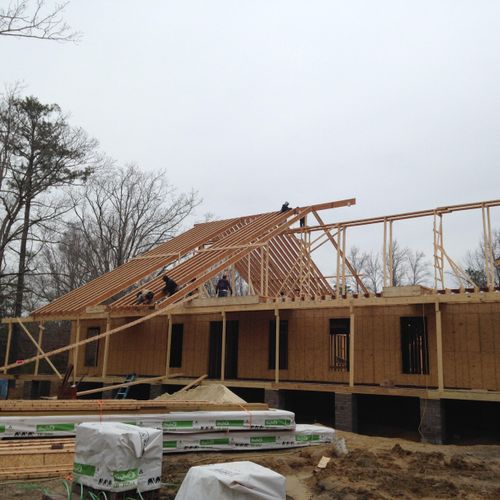 framing the roof of a 5000sq ft home