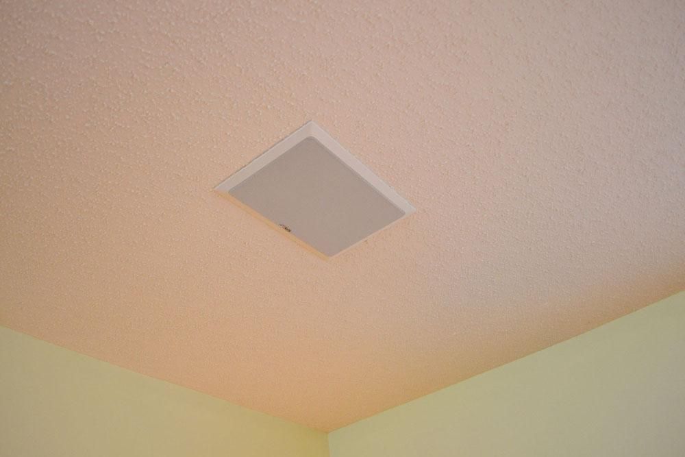 In ceiling recessed speakers