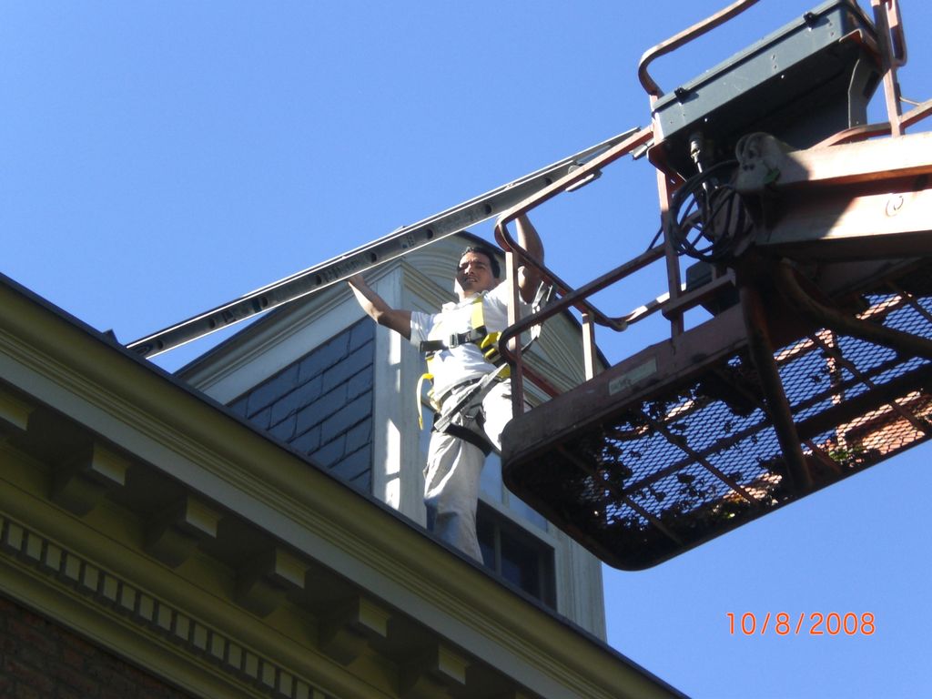 EXTERIOR PAINTING WITH LIFT.