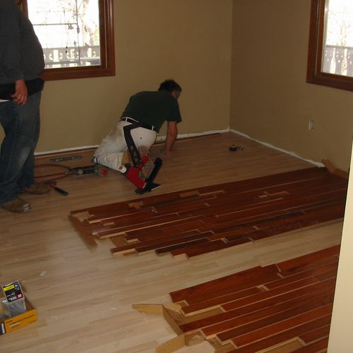 Hardwood & Tile Floors