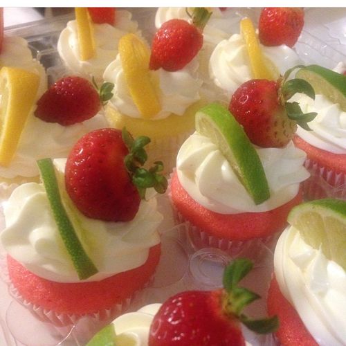 Strawberry Margarita and Lemon Breeze Cupcakes! Al