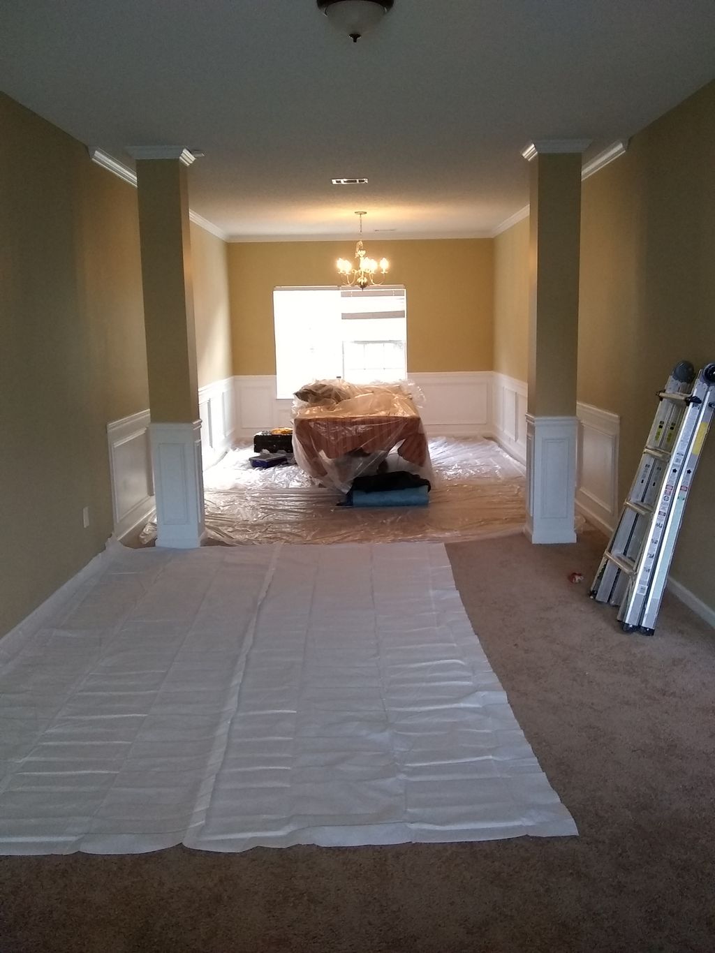 Dining Room - before (gold)