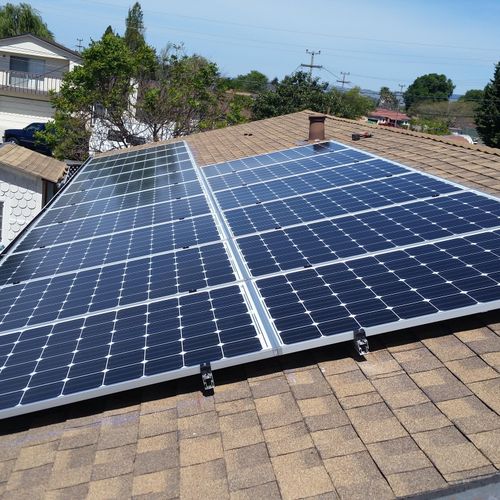 4.48 kW SolarWorld Silver Framed Roof Mount System