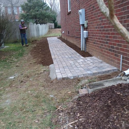 small paver pathway for wheel chair access around 