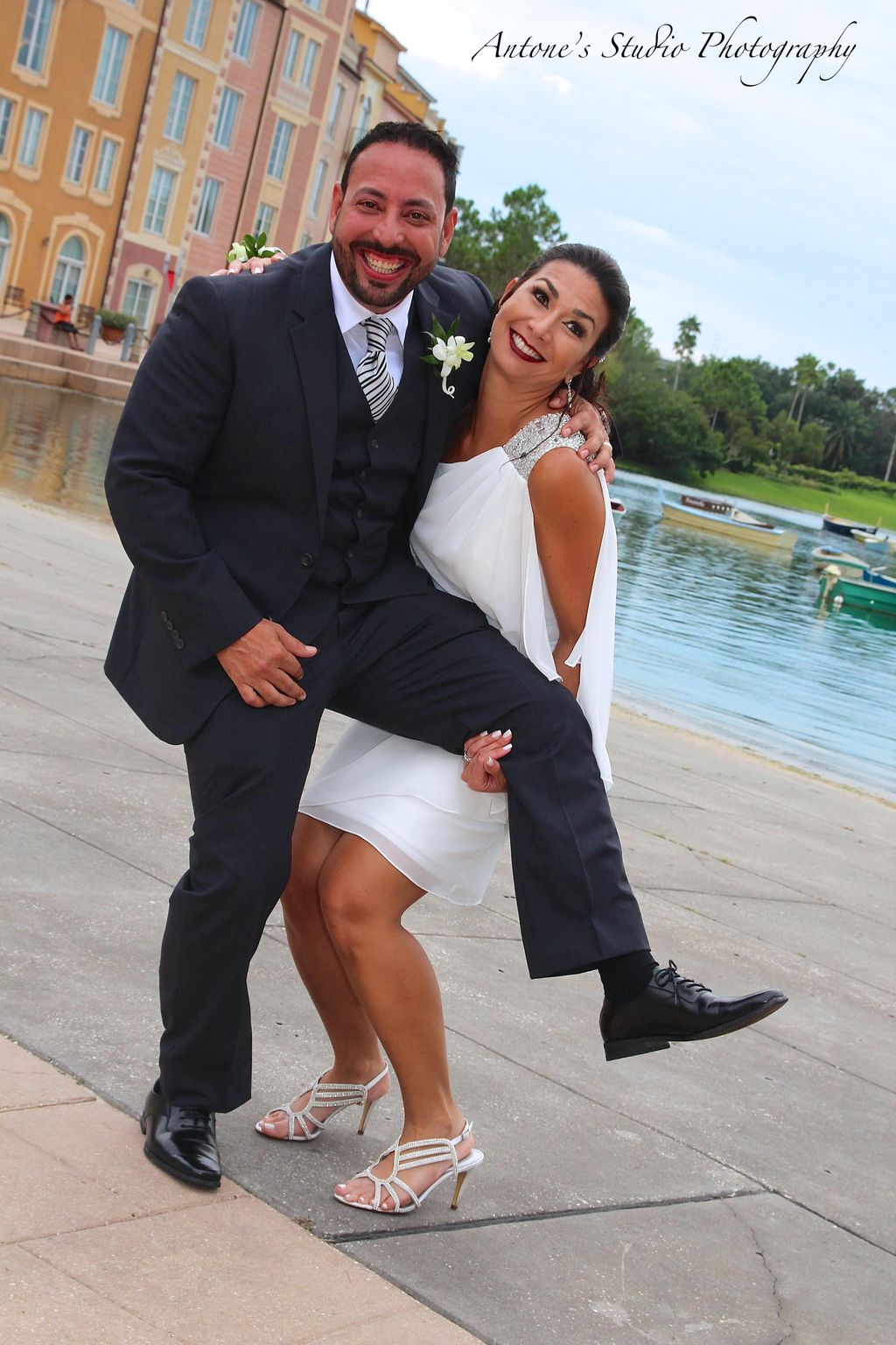 Fun Wedding Shots by Antone's Studio Photography ~