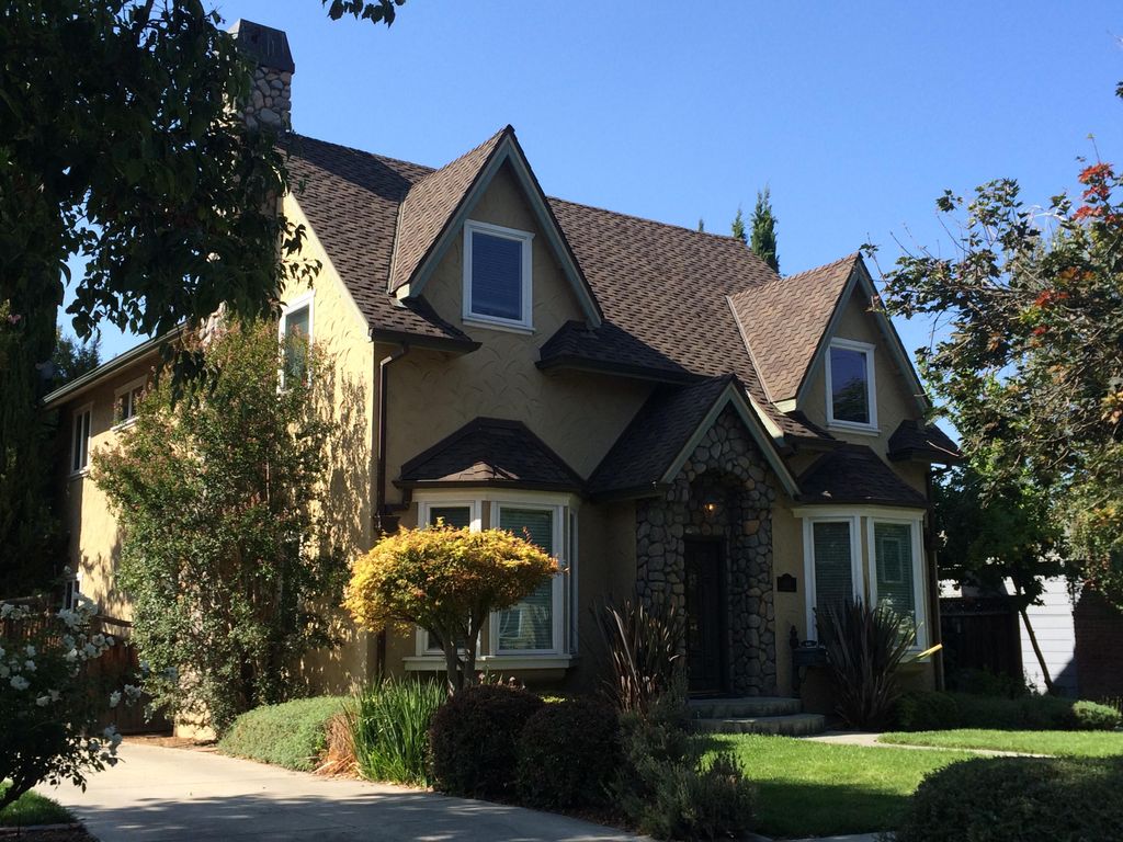 This is a two story house in Willow Glen