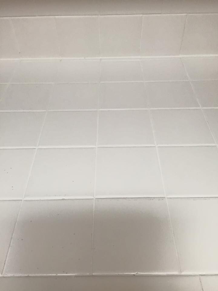 TILE COUNTER TOP AFTER CLEANING