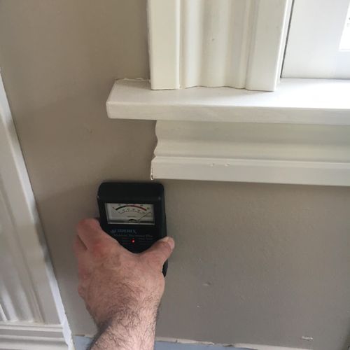 Testing for moisture in the wall