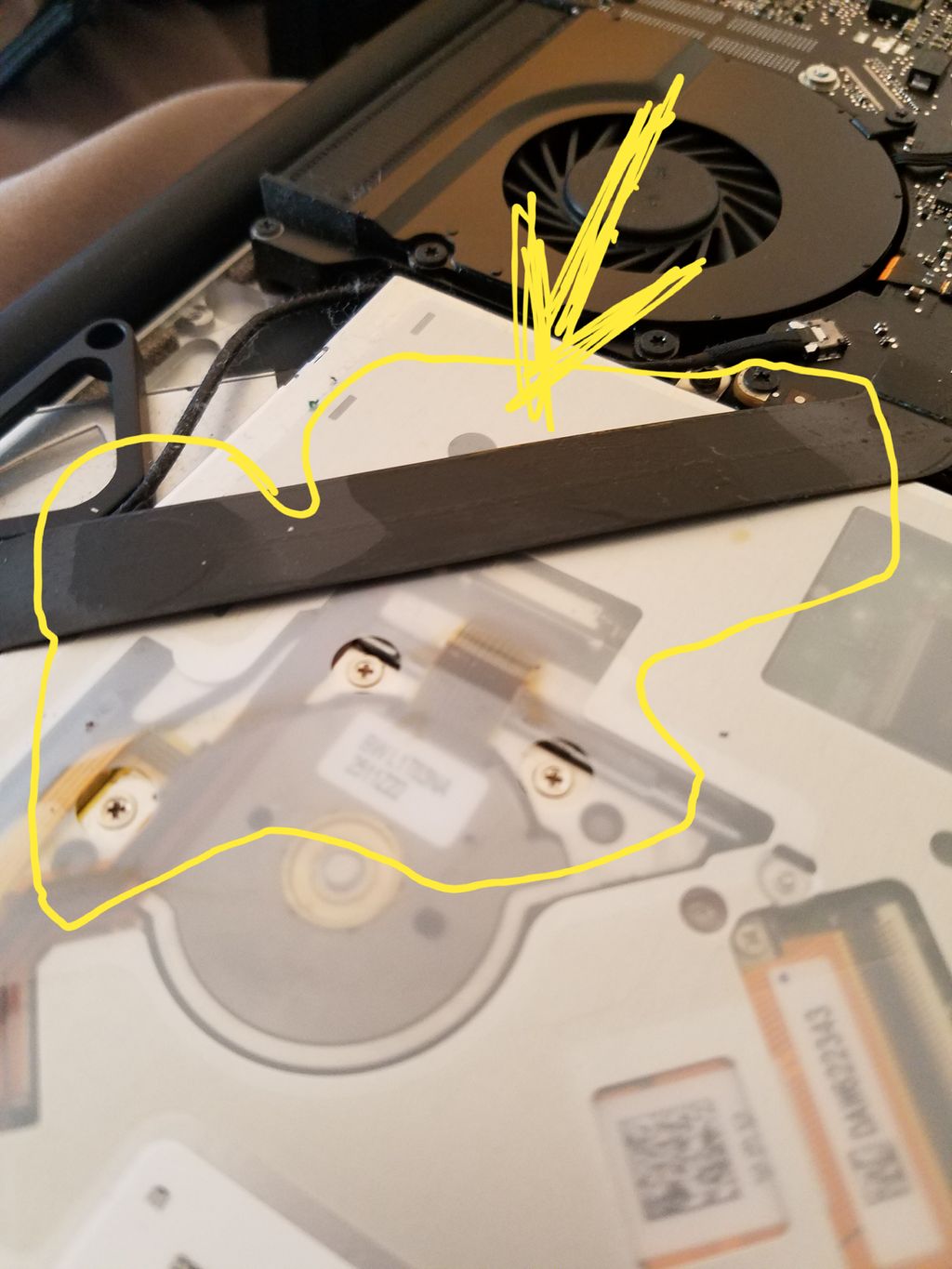 Diagnosis of water damage on a Macbook Pro 