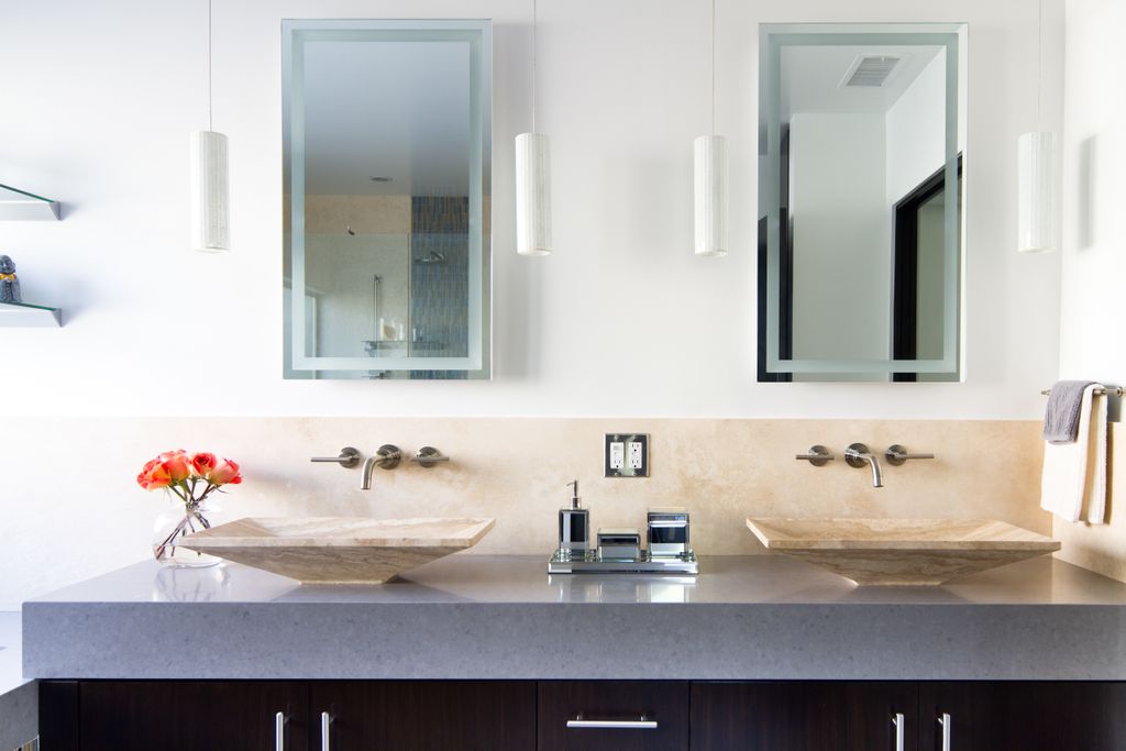 The Silver Lake House Master Bathroom