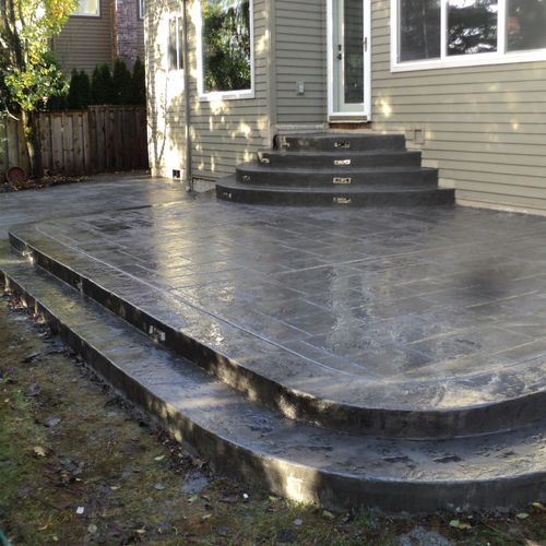 Stamped Concrete patio (slate pattern)
