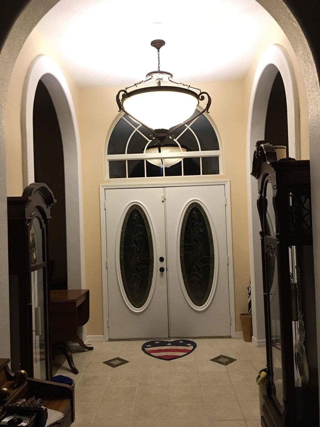 70 lbs foyer light