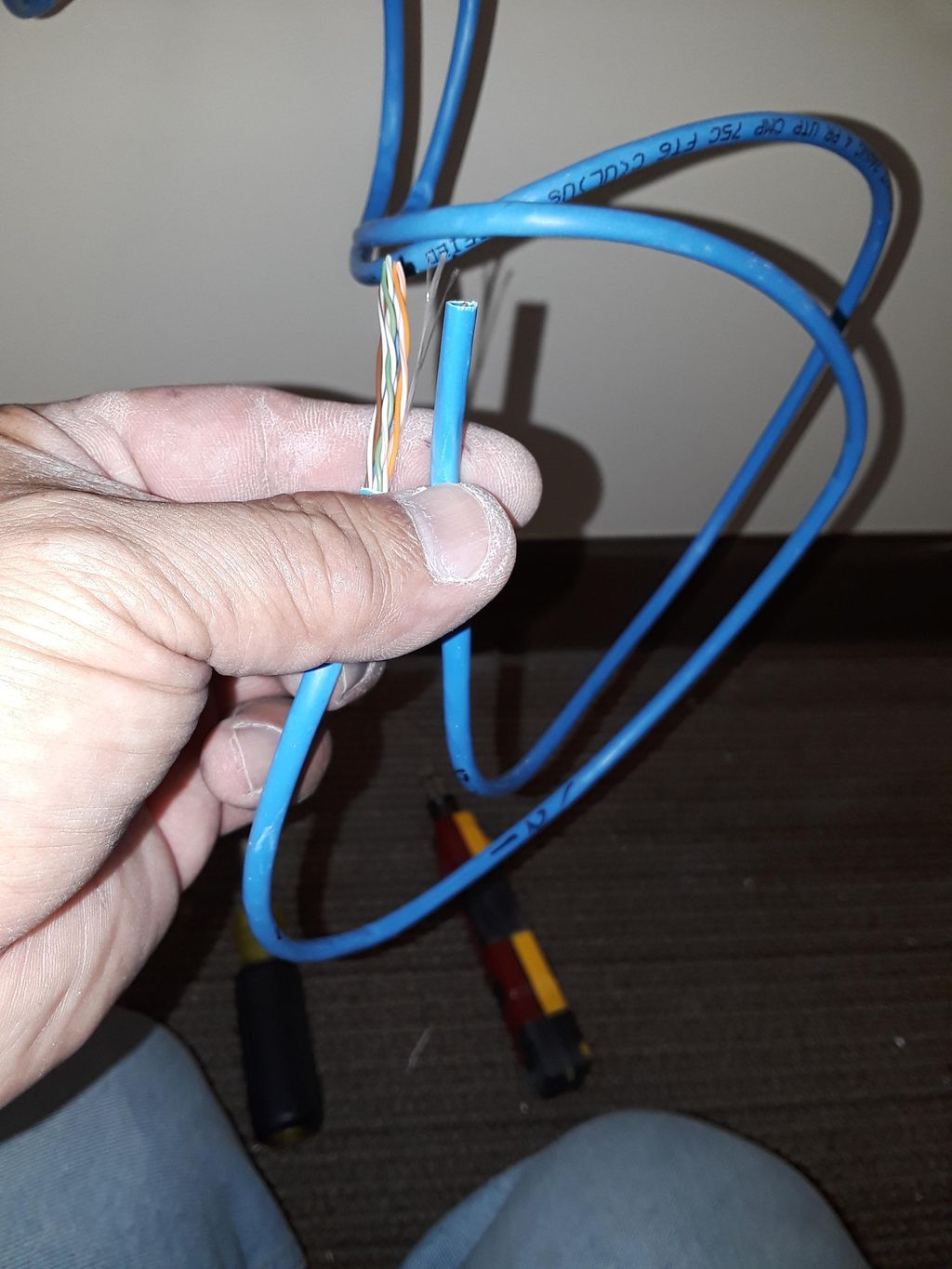 Preparing CAT5e cable to be punch down to RJ45 jac