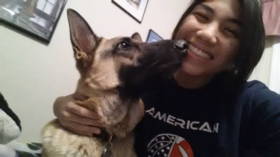 besos from bella