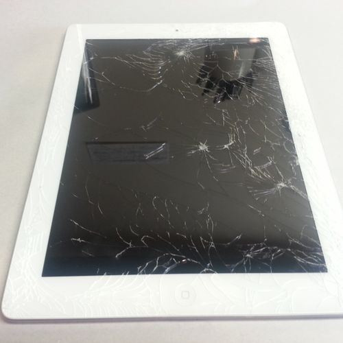 Broken iPad Screen (Before)