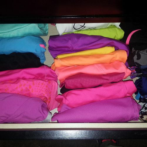 NICE WAY TO OPEN DRAWER AND SEE EACH SHIRT EASY TO