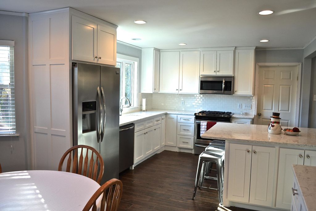 Contemporary Kitchen Remodel
