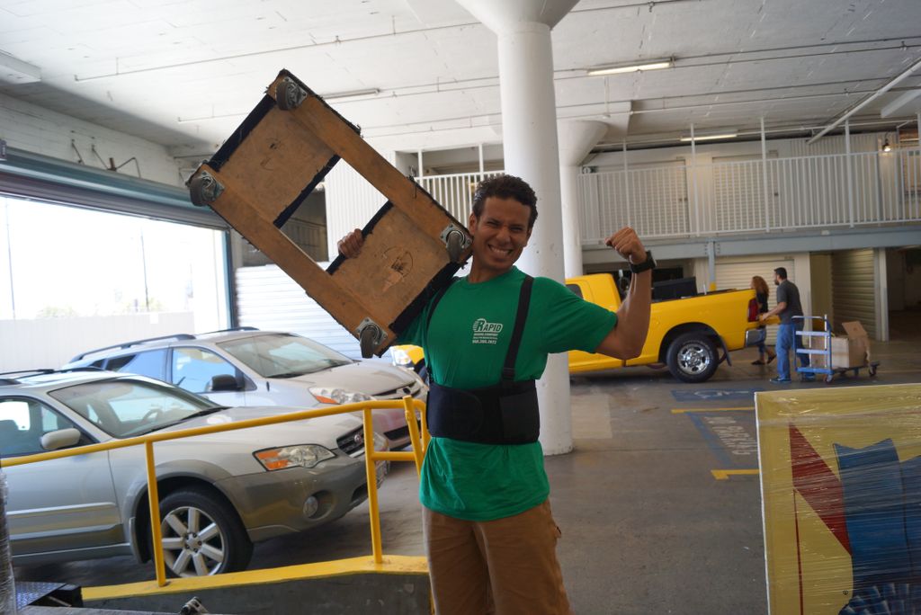 Strong Los Angeles Movers