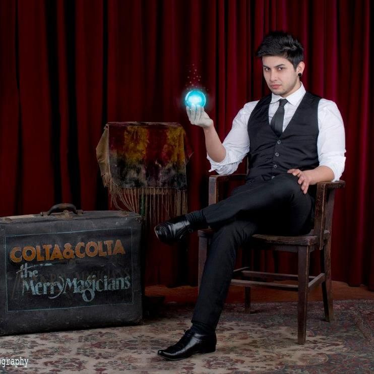 Magician and Mentalist Luis Carreon