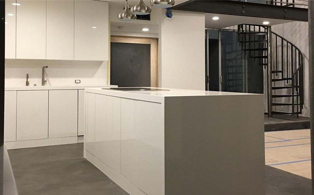 Non Panel cabinet doors, flush for a beautiful fin