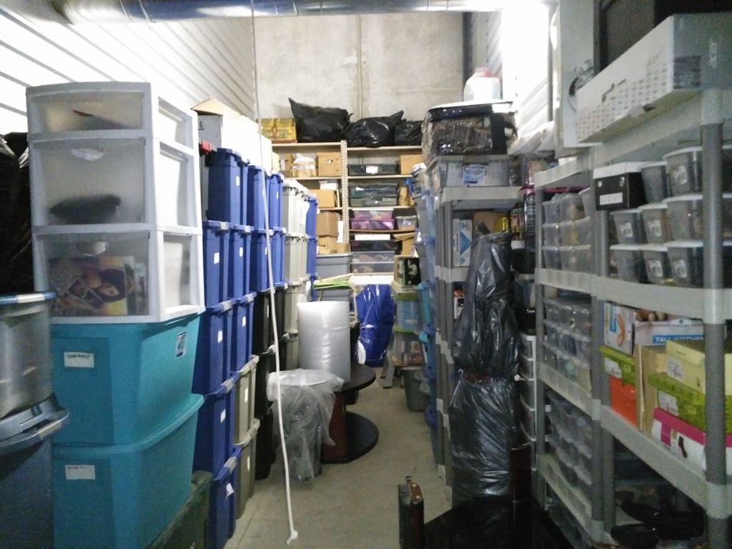 10x15 storage unit packed and organized by royal t