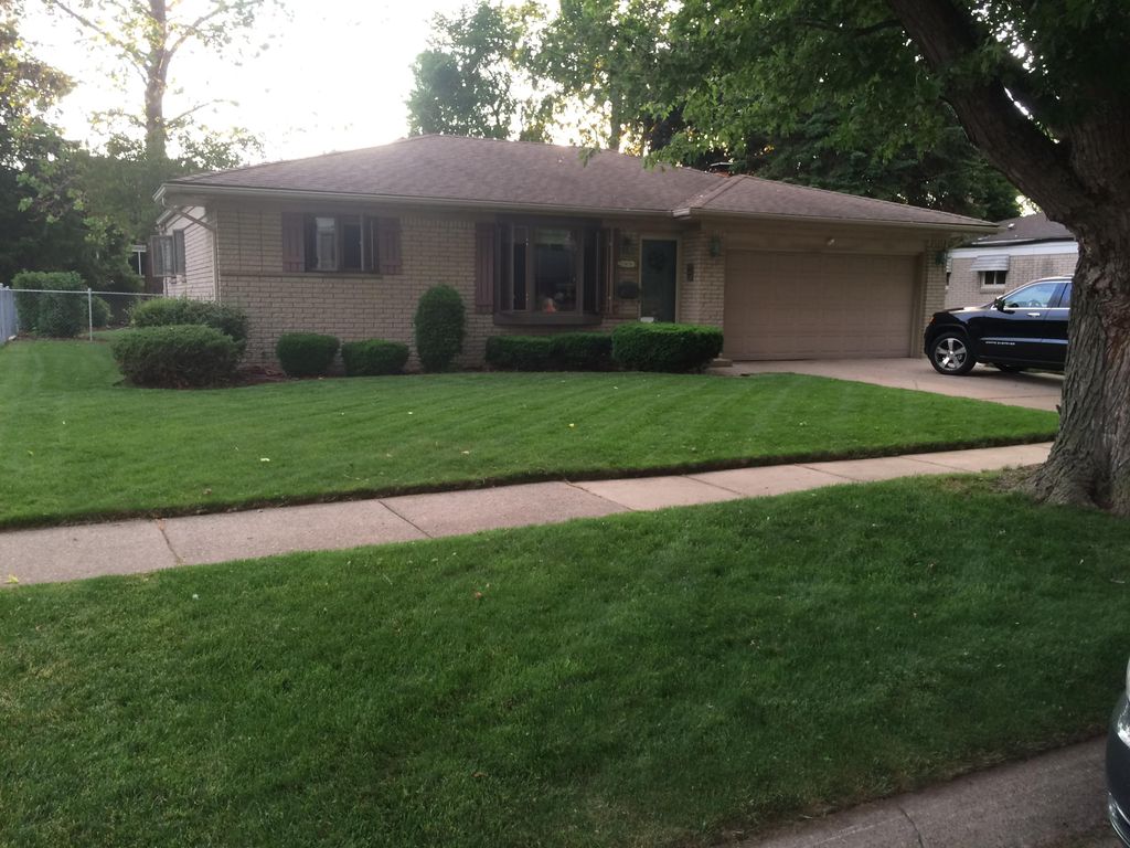 Weekly lawn maintenance customer in Taylor. 
