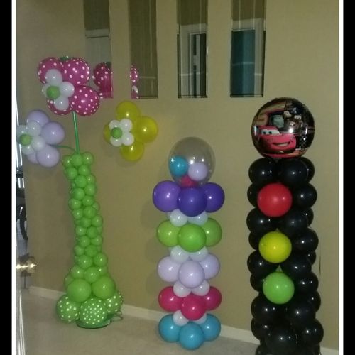 flower column, column stuffed with balloons ancars