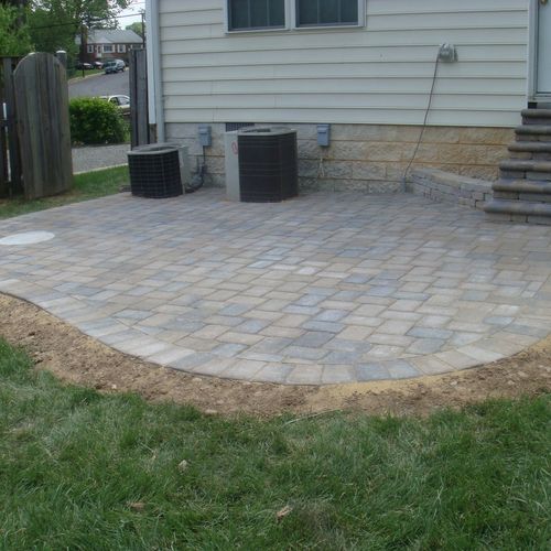 Paver patio in 6x9 tan chorcoal blend and chapel s