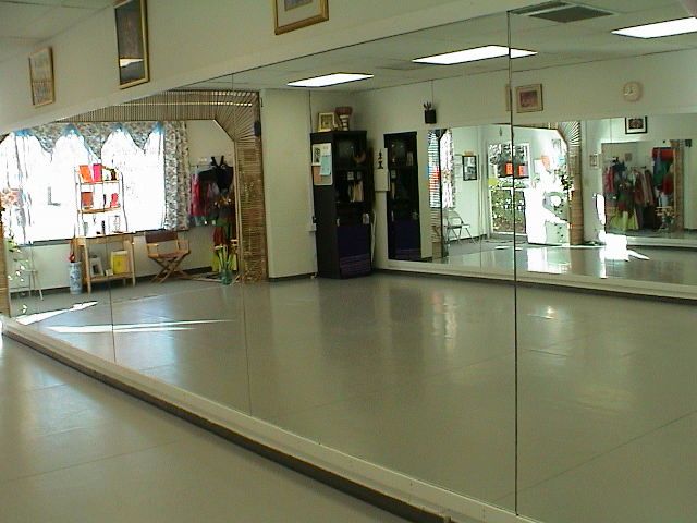 Inside of Ethnic Dance Expressions School of Belly
