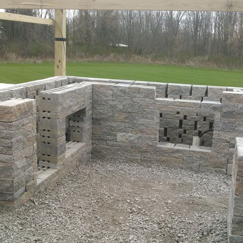 Construction of an outdoor kitchen!