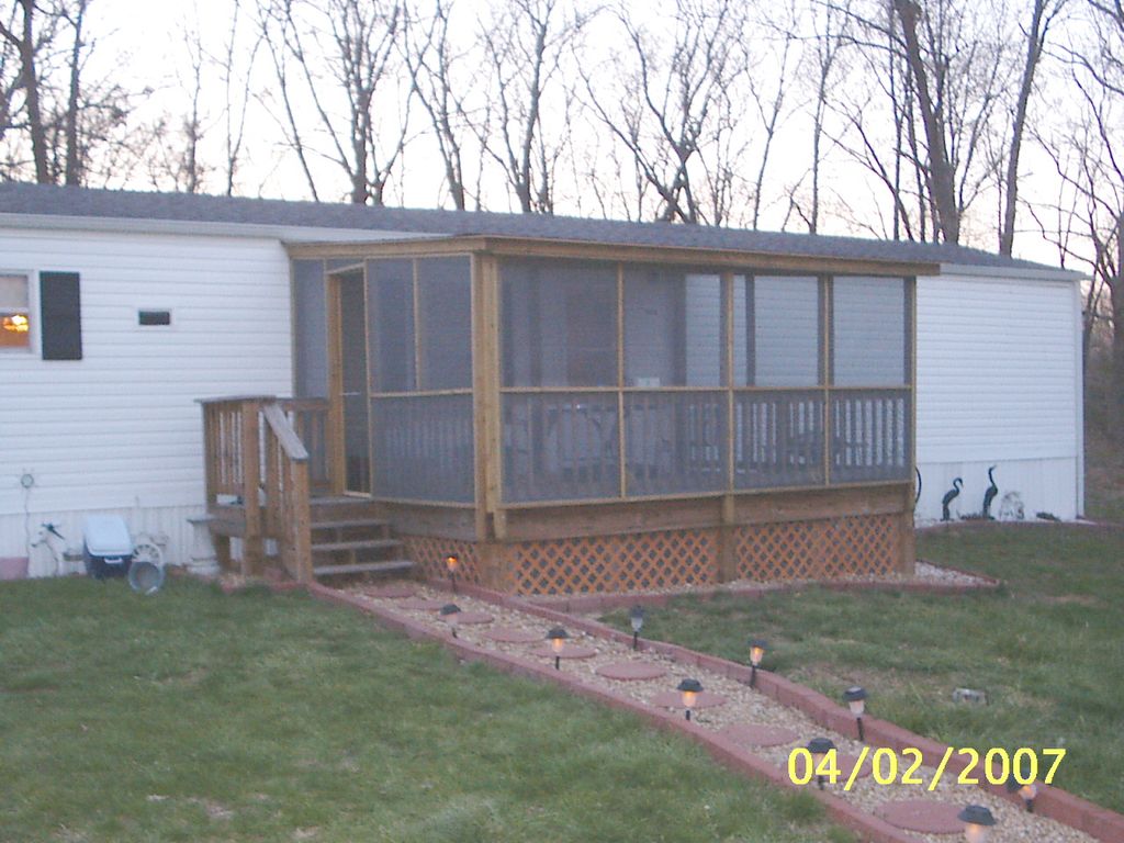 New screen porch