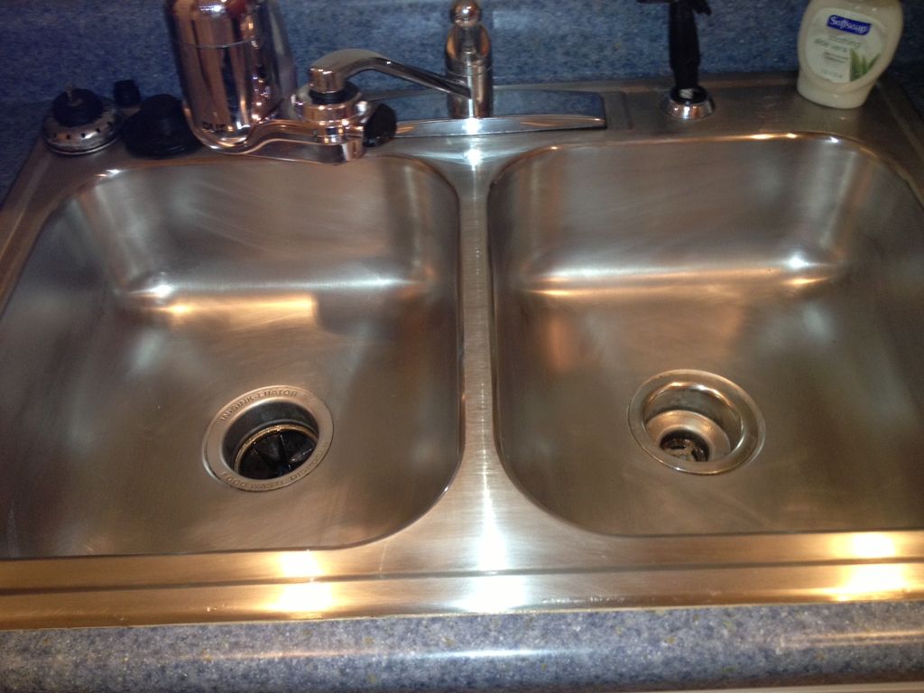 A more cleaner sink with a little elbow greese