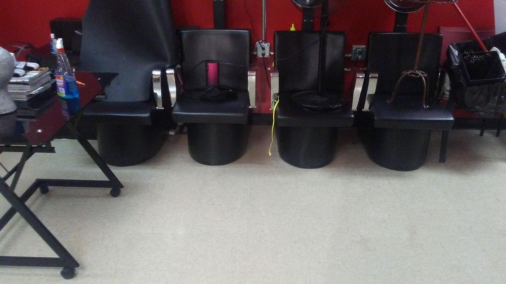 Boutique after strip and wax 