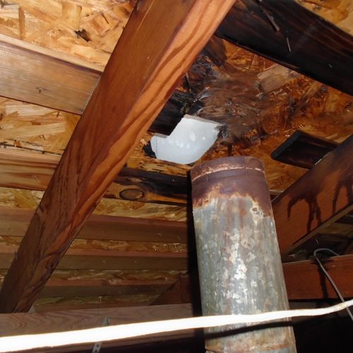 Furnace exhaust flue is not connected to the vent.