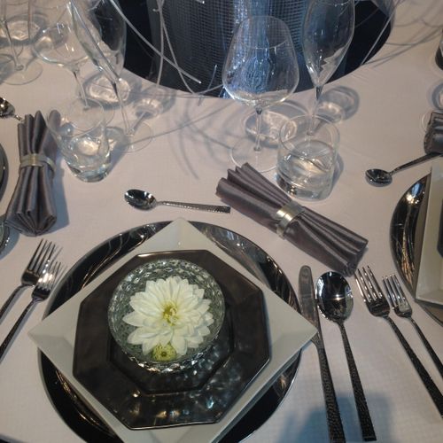 Tranquil Banquet Table Setting