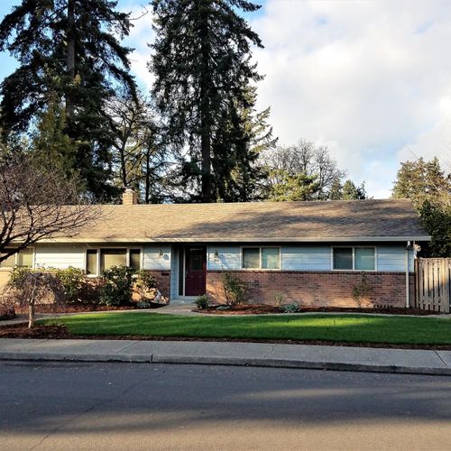 Ranch style home in the heart of Hillsboro, OR.