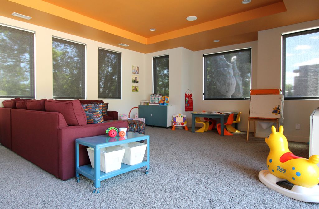 Upland Ave Playroom