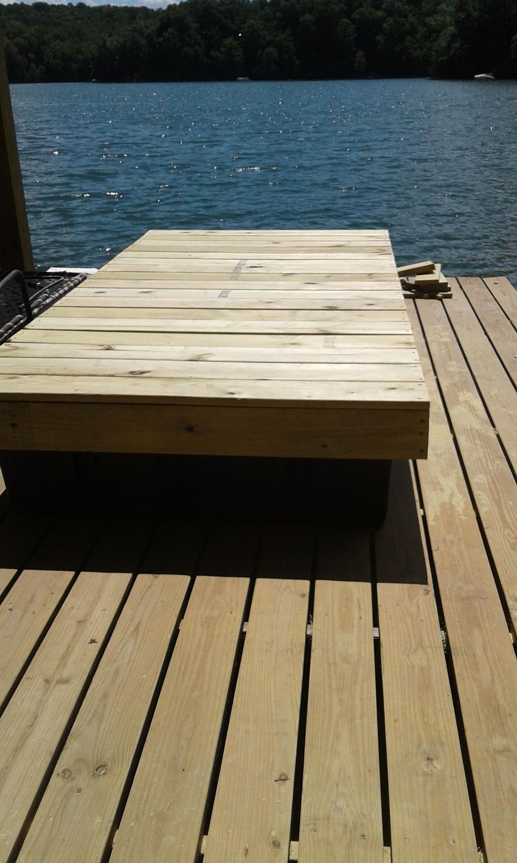 Floating dock (Hideaway Hills)