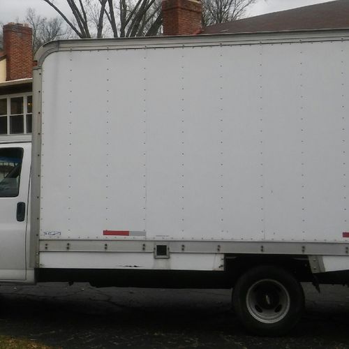 18" box truck 
