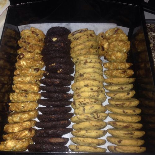 Triple chocolate cookie, chocolate chunk cookie wi