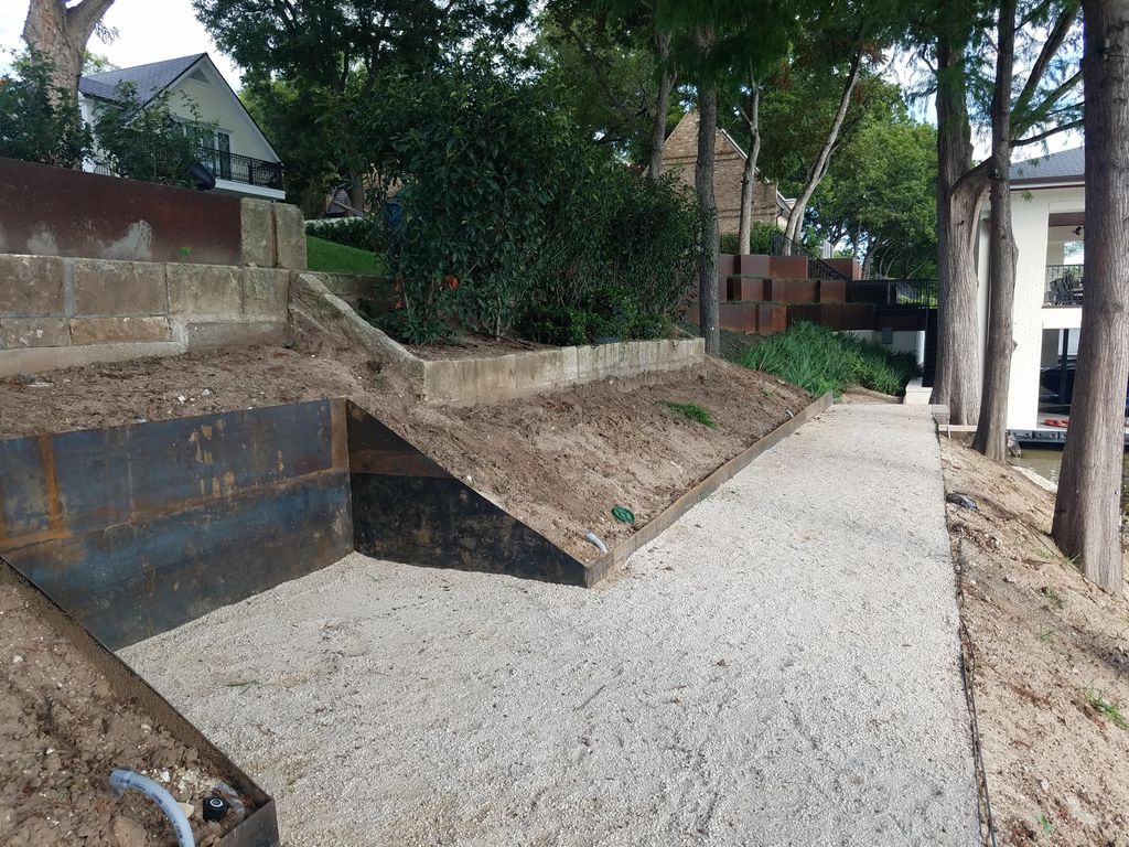 Lake Austin hillside welded retaining wall
