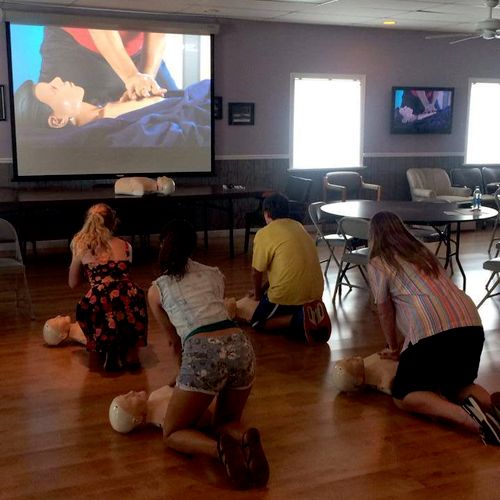 CPR CLASS FOR LOCAL STUDENTS