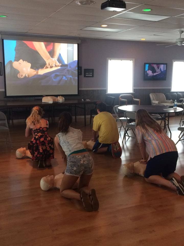 CPR CLASS FOR LOCAL STUDENTS