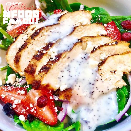 #FoodFamous Spinach-Berry Salad w/ Black Truffle O
